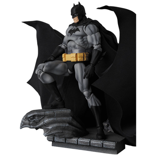 MAFEX BATMAN "HUSH" BLACK Ver.