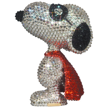 UDF CRYSTAL DECORATE MASKED MARVEL SNOOPY《Scheduled to be shipped within 3 to 6 months after ordering》