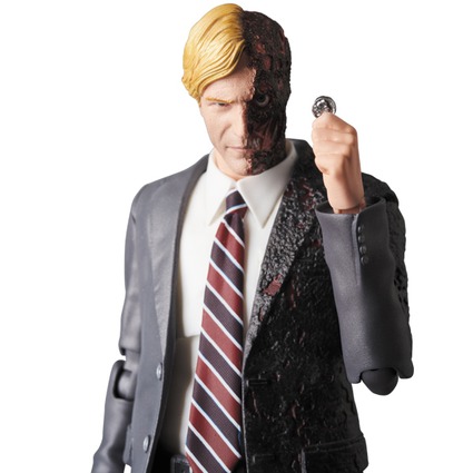 MAFEX HARVEY DENT